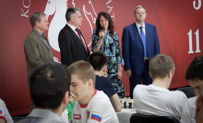 Торжественно открыли турнир  Александр Ткачев и Максим Ивахин.