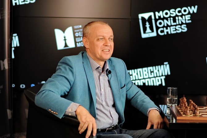 Сергей Шипов в Московском шахматном клубе на Тверском бульваре